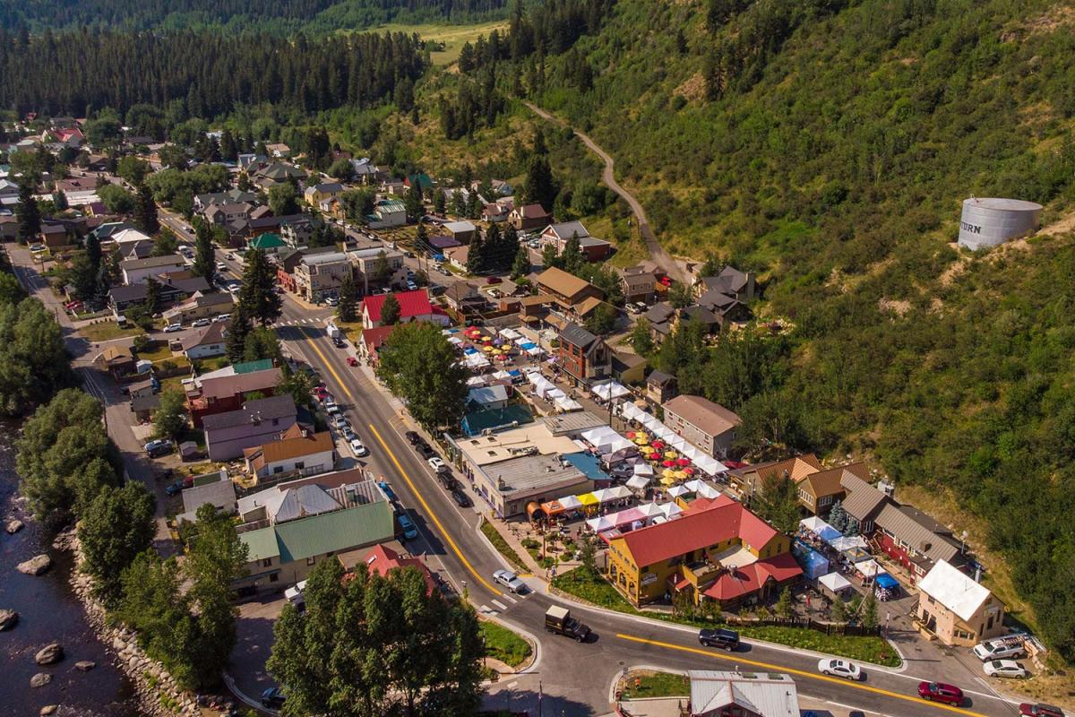 Tiny town of minturn in mountains